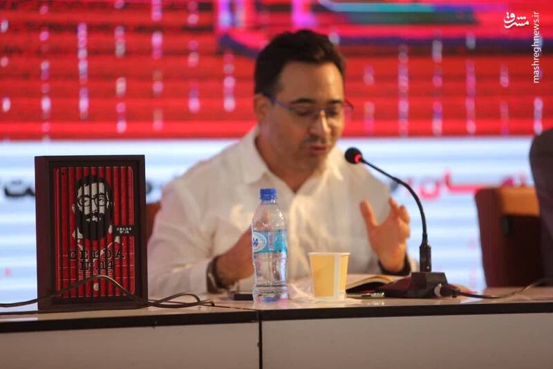 رونمایی کتاب «سلول شماره ۱۴» شامل خاطرات رهبر انقلاب/ سفیر بولیوی: سلول شماره ۱۴ ارائۀ زندگی یک مبارز حقیقی است