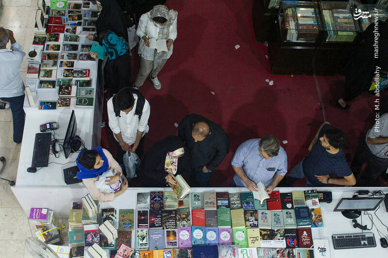 عکس/ نمایشگاه کتاب در روز هفتم