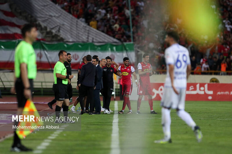 سرمربی پرسپولیس در آستانه اتفاق بزرگ/ «بغض» گلمحمدی میترکد؟