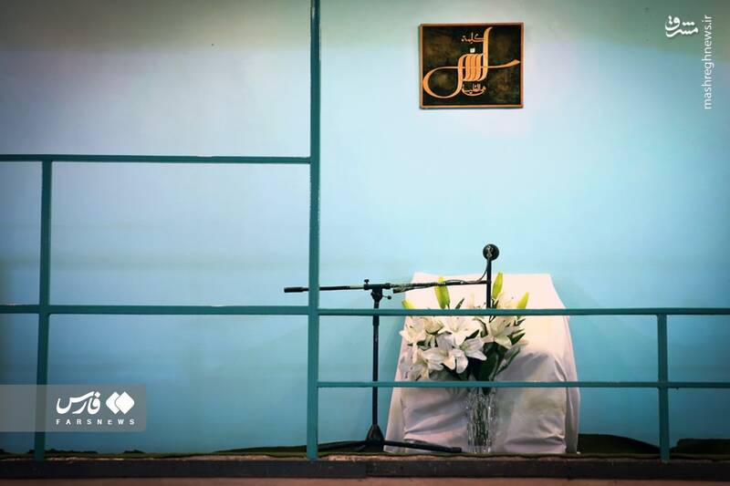 عکس/ سالروز ورود امام خمینی(ره) به حسینیه جماران