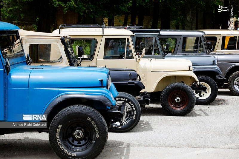 عکس/ گردهمایی خودرویی در شهرکرد