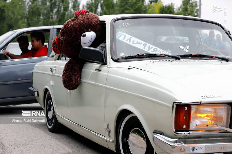 عکس/ گردهمایی خودرویی در شهرکرد