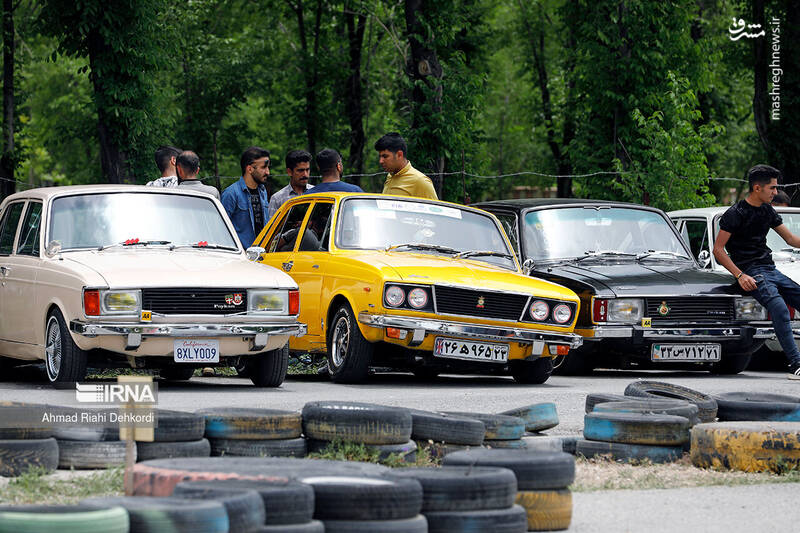 عکس/ گردهمایی خودرویی در شهرکرد