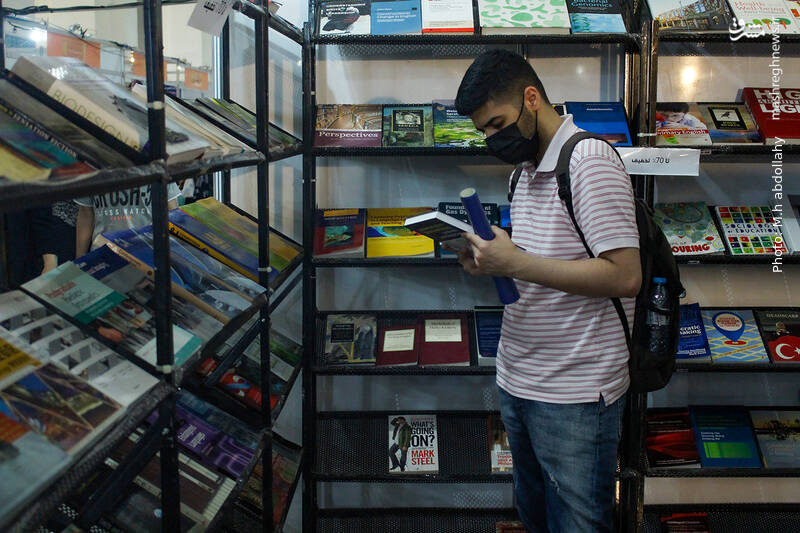 عکس/ نمایشگاه بینالمللی کتاب به روز دهم رسید