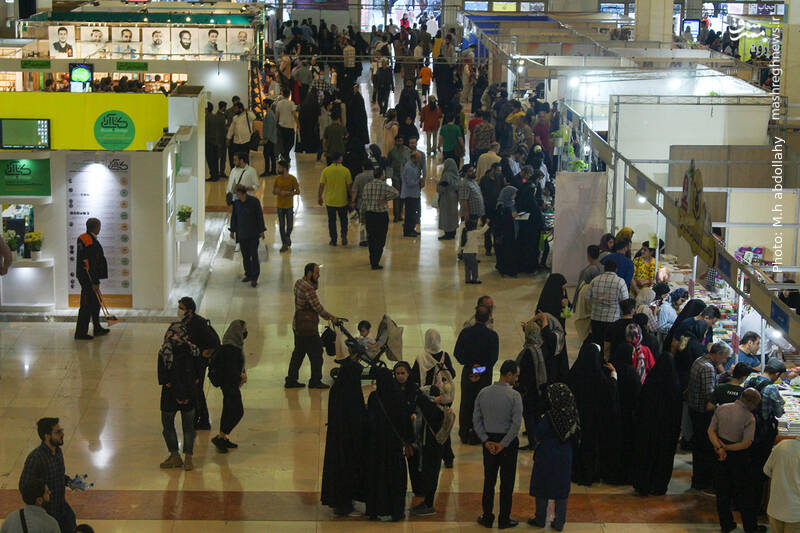 عکس/ نمایشگاه بینالمللی کتاب به روز دهم رسید