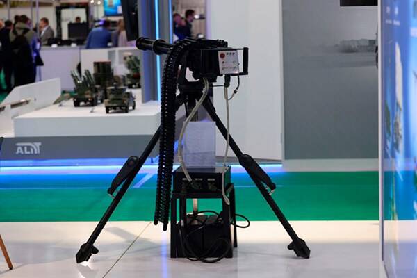 ایران در نمایشگاه مینسک چه سلاحهایی به نمایش گذاشت؟ +عکس