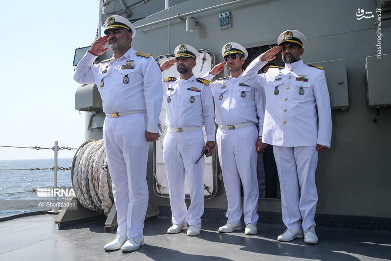 عکس/ استقبال فرمانده نیروی دریایی از دریانوردان ایرانی