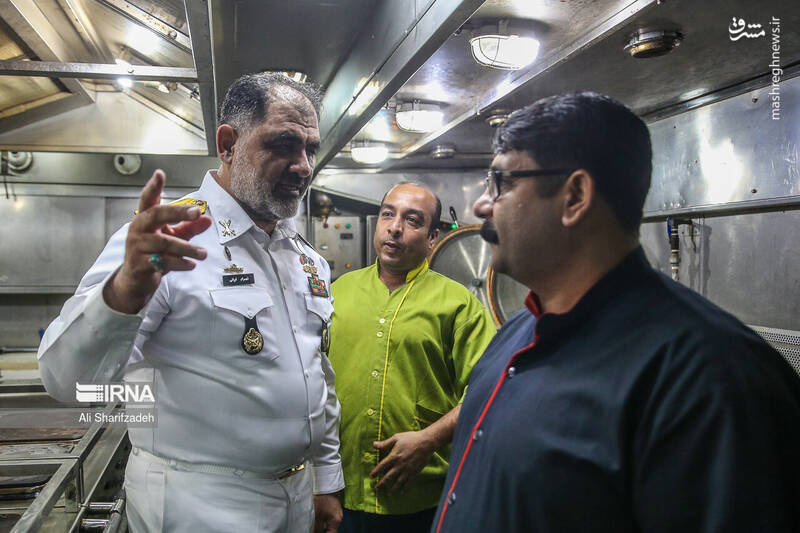 عکس/ استقبال فرمانده نیروی دریایی از دریانوردان ایرانی