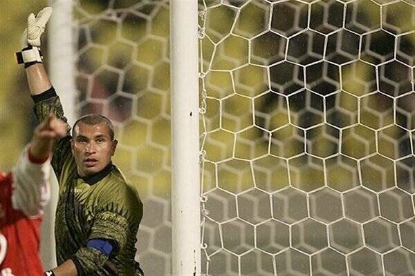 ادغام تیمهای فوتبال سایپا و پیکان/ تصمیمی برای جلوگیری از بحران