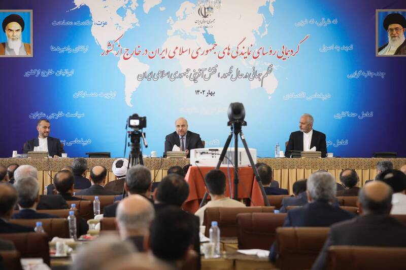 برنامه هفتم نقطه عطفی در شرایط فعلی کشور است/ مردم را در همه عرصهها کنار گذاشتهایم