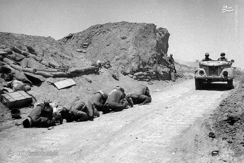 نمازشکر رزمندگان پس از فتح خرمشهر