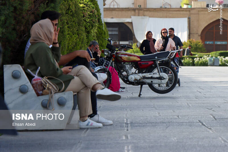 عکس/ میدان نقش جهان یا پیست موتور سواران