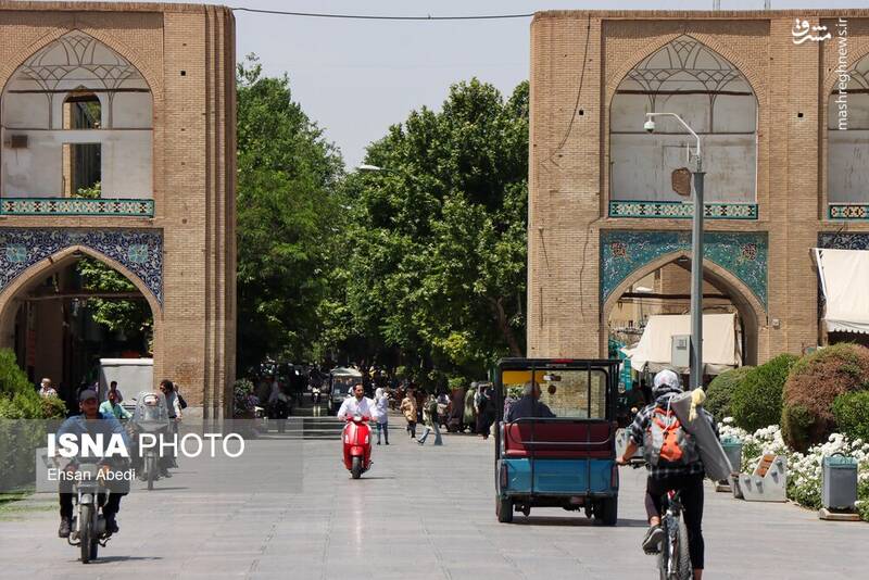 عکس/ میدان نقش جهان یا پیست موتور سواران