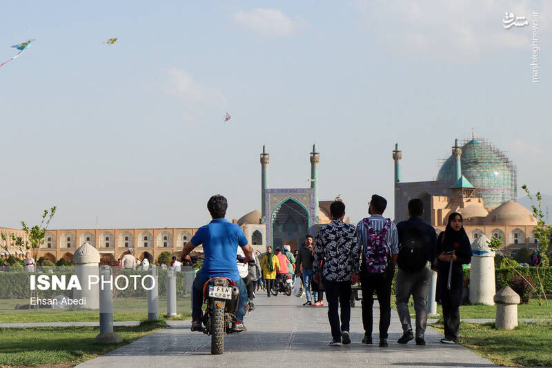 عکس/ میدان نقش جهان یا پیست موتور سواران