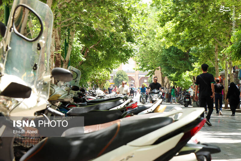 عکس/ میدان نقش جهان یا پیست موتور سواران