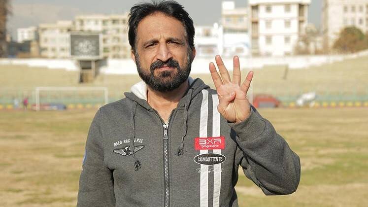 نوری: گل محمدی هواداران را فریب داد