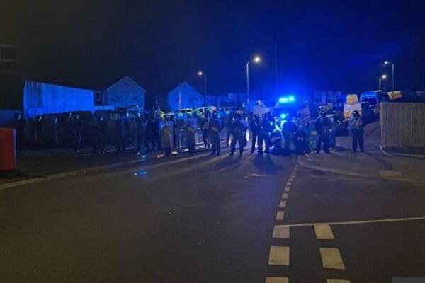 خشم مردم انگلیس از کشتهشدن ۲ جوان در تعقیب پلیس+عکس