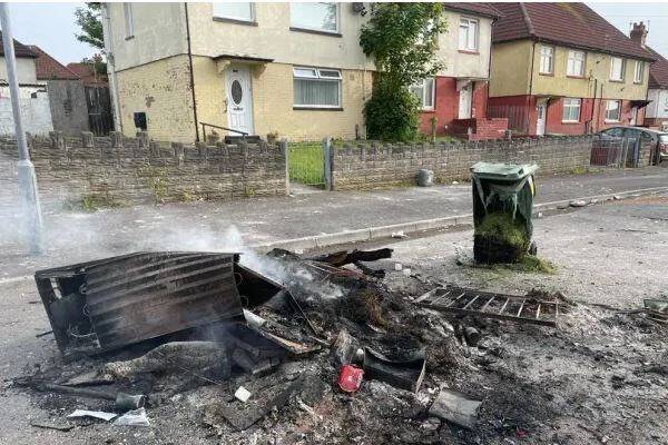 خشم مردم انگلیس از کشتهشدن ۲ جوان در تعقیب پلیس+عکس