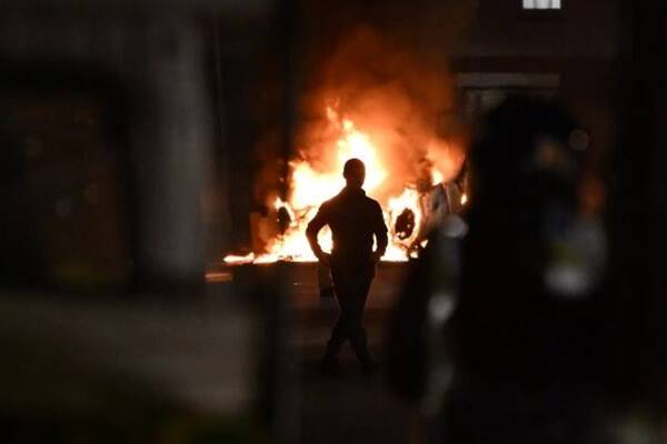 خشم مردم انگلیس از کشتهشدن ۲ جوان در تعقیب پلیس+عکس