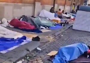 وضعیت مهاجران و بی‌خانمان‌ها در یونان