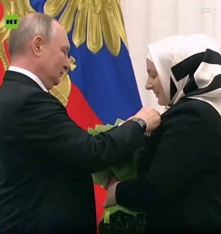 وقتی سران جهان به مادران ادای احترام میکنند اما سلبریتیها نه+ عکس