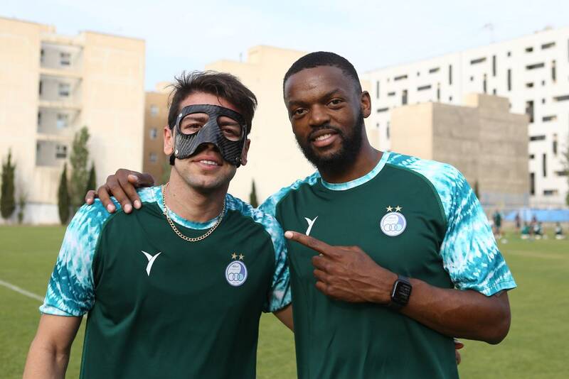 بازگشت یامگا به تمرینات استقلال+عکس