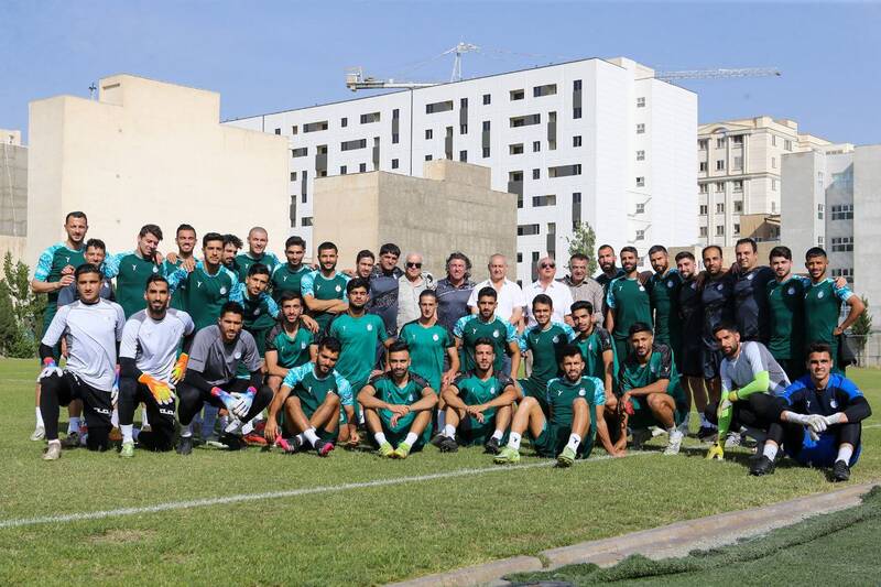 بازگشت یامگا به تمرینات استقلال+عکس