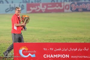 برانکو: اگر فوتبال دوست دارید باید تماشاگران پرسپولیس را ببینید / استقلال برای دربی بیشتر استرس دارد
