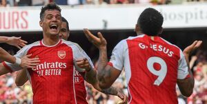 از 8 گل در دیدار لیورپول تا آتشبازی آرسنال در شب وداع با کاپیتان / سقوط قهرمان جزیره به دسته یک!