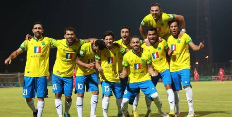 بازیکن ۳۰۰ میلیونی ما پیشنهاد ۱۲ میلیاردی دارد