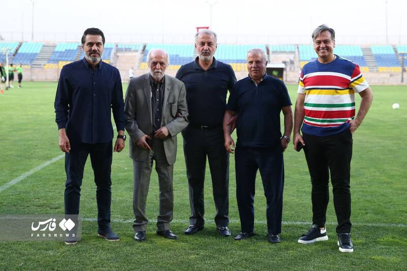 تمرین پرسپولیس با حضور اسطورهها/ حضور پروین، خوردبین و شاهرودی در جمع سرخپوشان +عکس