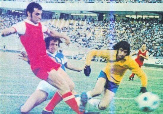 در پرسپولیس بازی میکردم اما میگفتند خونم آبی است/ آلکثیر و قایدی شانس اول گلزنی هستند/ اشکالی ندارد داور خارجی دربی را سوت بزند