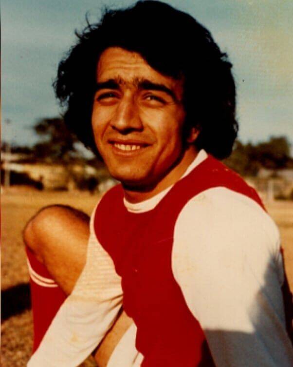 در پرسپولیس بازی میکردم اما میگفتند خونم آبی است/ آلکثیر و قایدی شانس اول گلزنی هستند/ اشکالی ندارد داور خارجی دربی را سوت بزند