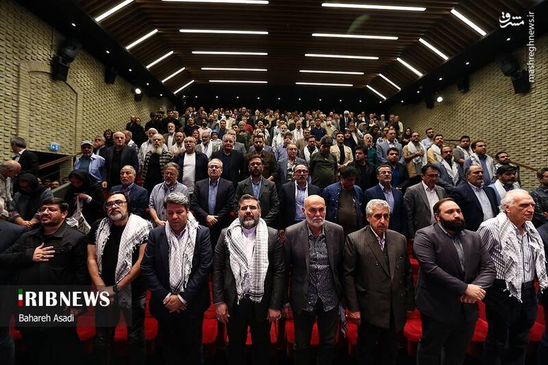 عکس / نخستین گردهمایی سینماگران انقلاب و دفاع مقدس 9