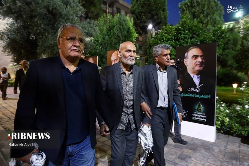 عکس / نخستین گردهمایی سینماگران انقلاب و دفاع مقدس 6