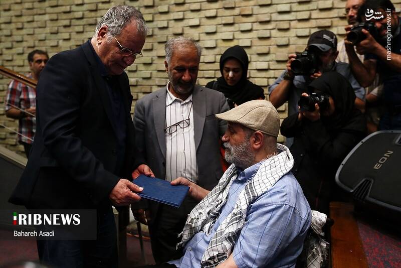 عکس / نخستین گردهمایی سینماگران انقلاب و دفاع مقدس 12