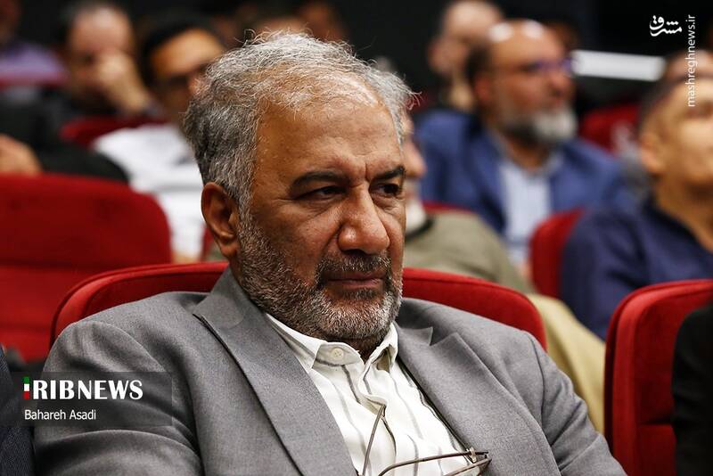 عکس / نخستین گردهمایی سینماگران انقلاب و دفاع مقدس 10