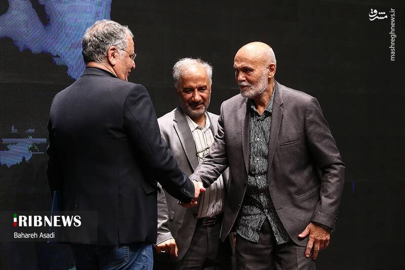 عکس / نخستین گردهمایی سینماگران انقلاب و دفاع مقدس 14