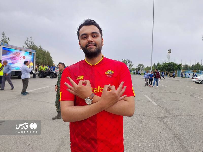 درگیری لفظی سرخابیها؛ سکوهای آزادی را متشنج کرد +عکس