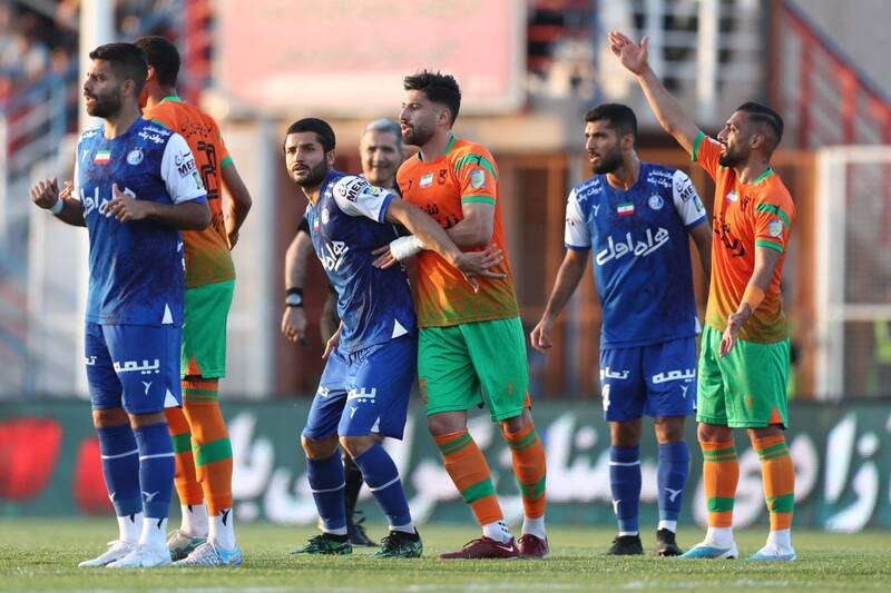 چرا قهرمانیهای استقلال از دست رفت؟