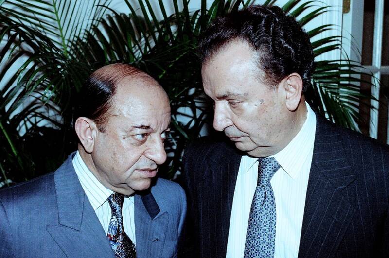 چرا دوست و دشمن به دنبال تبادل جاسوس ۱۰ میلیارد دلاری هستند+ عکس