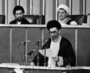 دعوا بر سر نخواستن منصب و مقام قبول مسئولیت در گرو انجام وظیفه / آیا میتوان کسی که رهبری خود را قبول ندارد، به رهبری برگزید؟