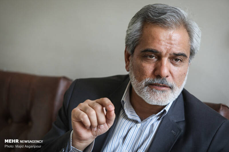 نقش رهبری ۴۴ ساله نظام در حفظ انقلاب/ در امتداد خمینی(ره)