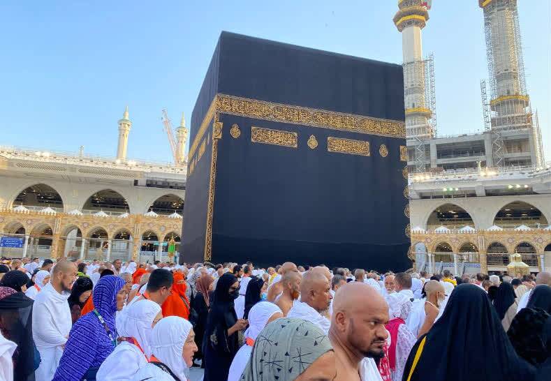 حضور بیش از ۲۵ هزار ایرانی در مکه +عکس