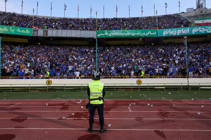 ساپینتو برای تفریح به استقلال آمده بود/ چرا مربیان ایرانی را میسوزانیم؟