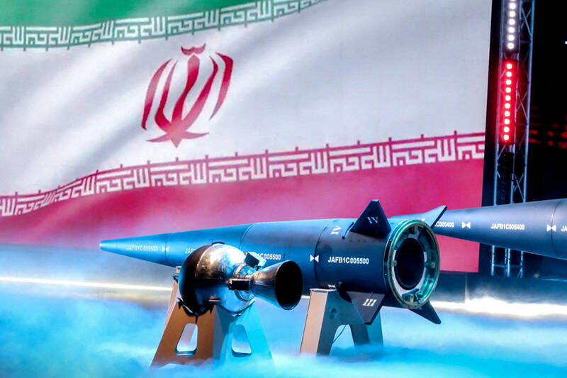 موشك،فتاح،فاتح،هدف،كشورمان،برد،بالستيك،نيروهاي،هايپرسونيك،رو ...