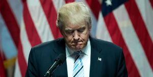 ترامپ وارد دادگاه شد و تحت بازداشت قرار گرفت .