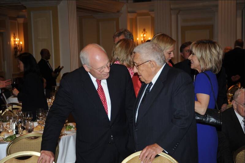 هیولای خونخواری که نخبگان آمریکایی عاشقش هستند+عکس