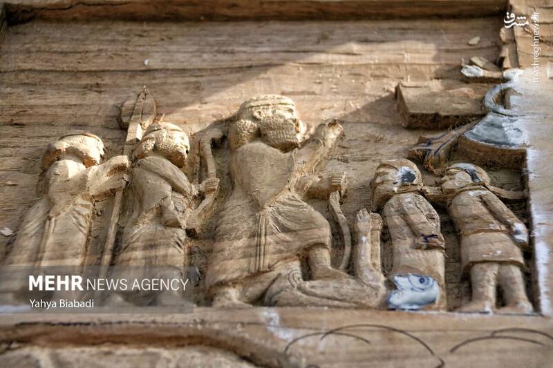 عکس/ هنر روی چوب در کرمانشاه