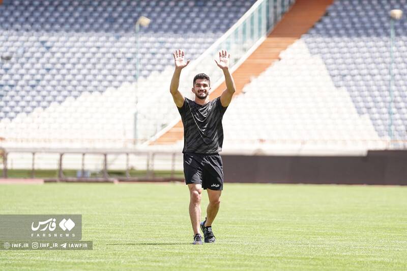 تمرین کشتیگیران در آزادی در روزهایی که فوتبال تعطیل است +عکس